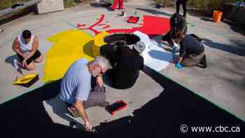 New medicine wheel mural at Brandon's Riverbank Discovery Centre a chance to share teachings, culture