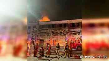 Vacant commercial building on fire in downtown Regina