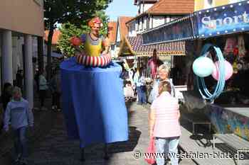 Bürener Oktobermarkt lockte viele Besucher in die ehemalige Kreisstadt