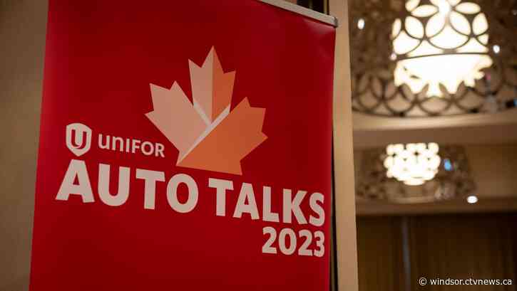 Canadian autoworkers ratify deal with Ford Motor Company