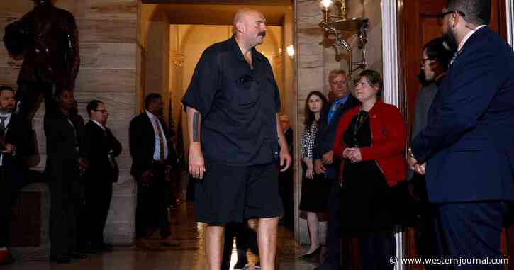 Reporter Tries Fine Dining in Clothes Like Fetterman's, Soon Learns a Hard Truth About the Change to Senate Dress Code