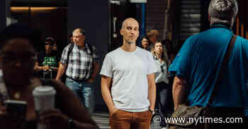 A Kinetic Cloud of Humanity for Moynihan Train Hall