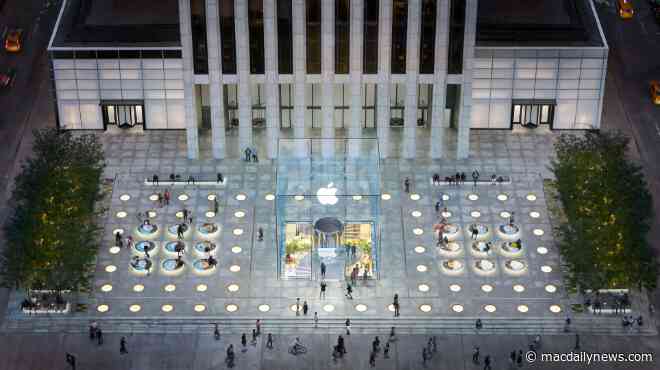 Tim Cook opened Apple Fifth Avenue on Friday to celebrate release of iPhone 15, new Apple Watches