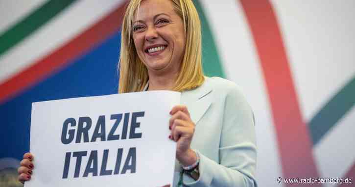 Gekommen um zu bleiben: Ein Jahr Giorgia Meloni