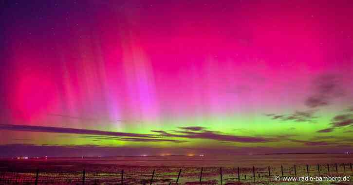 Polarlichter leuchten über Teilen Deutschlands
