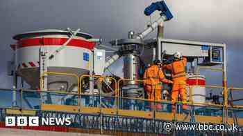 HS2: 'Crazy' not to review project over soaring costs - Shapps