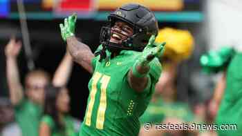 Bo Nix, No. 10 Oregon slam brakes on Coach Prime's 'Cinderella story' with a 42-6 rout of Colorado