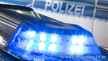 Unfallflucht in Taufkirchen: Gesamte Fahrerseite beschädigt