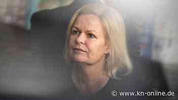 Bundesinnenministerin Faeser: Auch stationäre Grenzkontrollen geplant