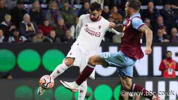 Burnley 0-1 Man Utd: Bruno Fernandes goal draws shades of Robin van Persie
