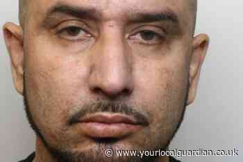 Euston, Kings Cross, Victoria: Fraudster conned women out of cash