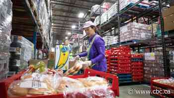 Pandemic floods 12 big food banks with $168M in reserves