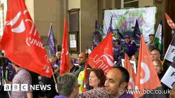 'Bankrupt' Birmingham City Council approves finance plan