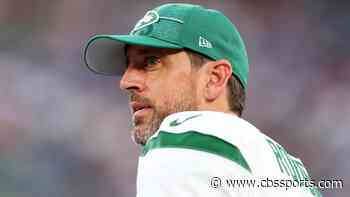 Aaron Rodgers challenges Jets offense to 'grow up a little bit,' QB says Joe Namath's criticism not helping