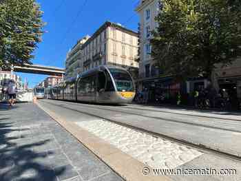De nouvelles dalles dissuasives vont être posées pour empêcher les deux-roues de circuler sur la plateforme de tram à Nice