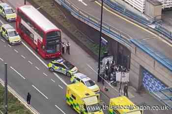 Wellesley Road Croydon girl, 15, stabbed to death: Live