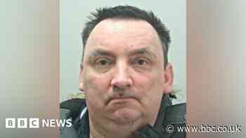 Padiham man Stephen Anderton jailed for raping girls and abusing boy