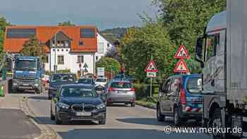 Blechlawine trotz Forst-Sperrung: Diese Mini-Baustelle legt Ebersberg lahm