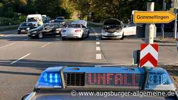 Unfall am Kuhbergring: 13-jähriger Beifahrer beim Linksabbiegen verletzt