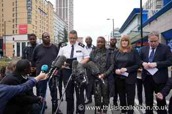 Boy arrested in New Addington after girl dies in Croydon stabbing