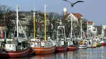 Tische und Stühle dürfen nicht verankert werden und müssen beweglich bleiben