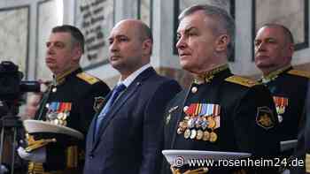 Putins Admiral steht wieder – neues Video soll tot erklärten Flottenführer zeigen