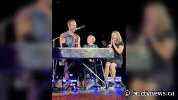 Coldplay frontman performs impromptu birthday song for 10-year-old in Vancouver