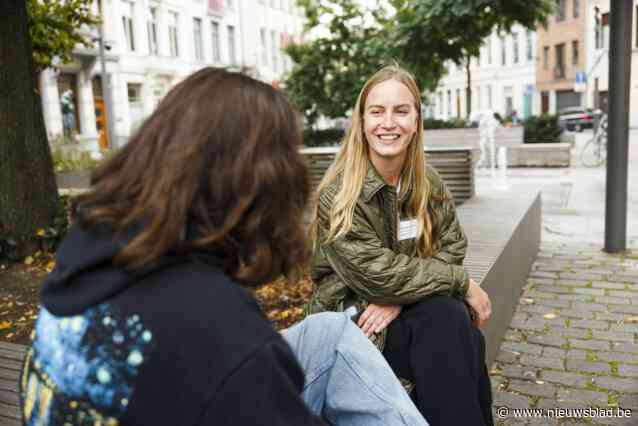 Young Fenix zet in op ‘straattherapeuten’ voor jongeren: “We willen zo mentaal welzijn bespreekbaar maken”