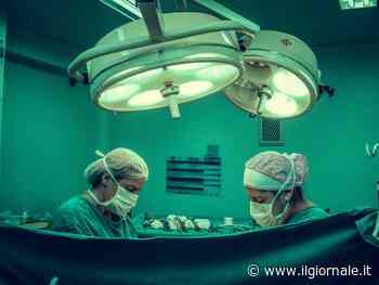 Il primo ospedale al mondo a ottenere due fegati sani da uno malato