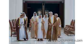 Sharjah Ruler visits National Museum of Oman