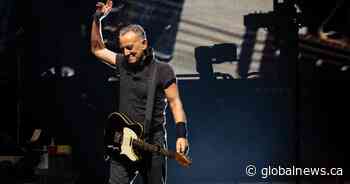 Bruce Springsteen postpones all 2023 concerts, including 8 Canadian shows