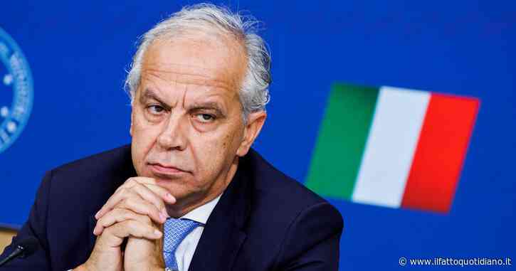 Migranti, Piantedosi conferma le proposte nonostante le critiche: “Non verranno meno le tutele sui minori. Le espulsioni cresceranno”