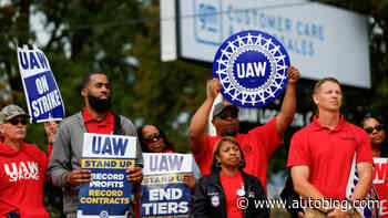 UAW's Fain to expand strike on Friday if no progress; Trump to visit after Biden