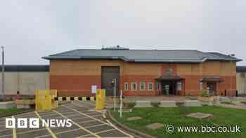 Inmate who broke prison officer's jaw sentenced