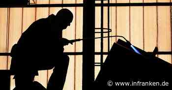 Institute: Deutsche Wirtschaft schrumpft 2023