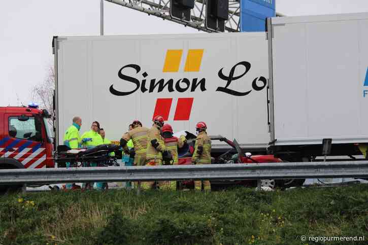Vrachtwagenchauffeur veroordeeld tot taakstraf en rijontzegging na ernstig ongeval op de A7