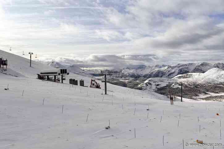 Canadian Resort Turned Into Winter Wonderland By September Storm
