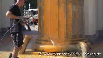 Reinigung des Brandenburger Tors dauert länger und wird teurer