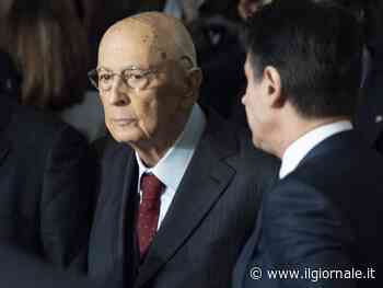 Se Napolitano regalava iPhone, Schlein distratta e Esselunga: quindi, oggi...