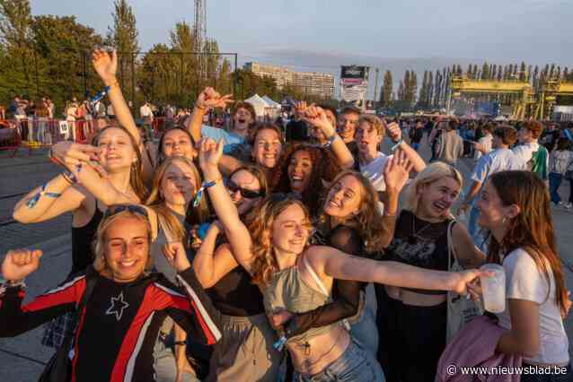 IN BEELD. Antwerpse studenten zingen, dansen en genieten op StuDay