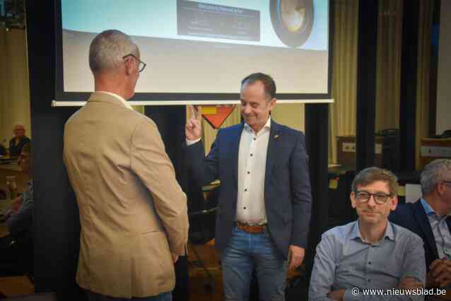 Kersvers burgemeester Tom Cox wil Hamont-Achel eindelijk politieke stabiliteit brengen: “Met Pro naar de kiezer stappen? Ik sta open voor gesprekken”