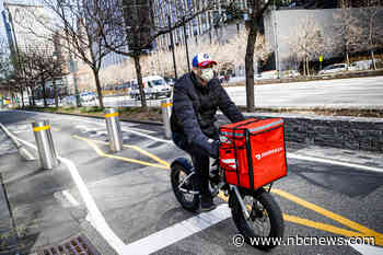 Uber, DoorDash and GrubHub lose attempt to block NYC delivery worker wage mandate