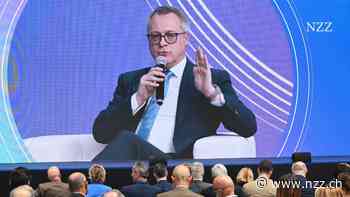 Meloni erhöht das Staatsdefizit, um ihre Wahlversprechen zu erfüllen. Die Märkte reagieren nervös.