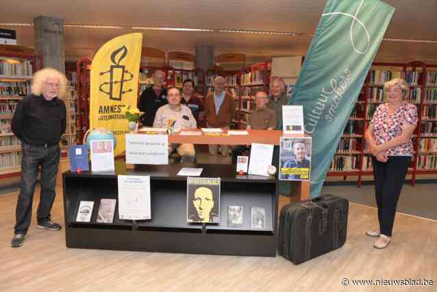 Vier vrouwen en een dichter: voorstelling rond Amnesty International in de bibliotheek