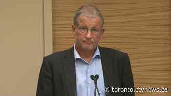 Metrolinx CEO's employment contract extended amid Crosstown delays