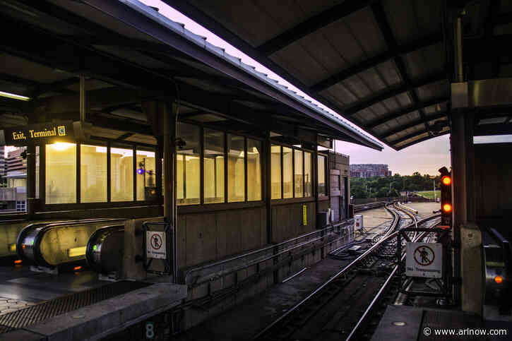 NEW: Metro train details near National Airport