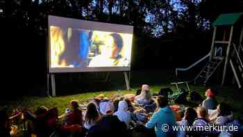Open-Air-Kino mit Star und „Sternchen“: Bekannte Schauspielerin schaut in Wippenhausen vorbei