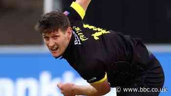 David Payne: Bowler signs new three-year contract with Gloucestershire