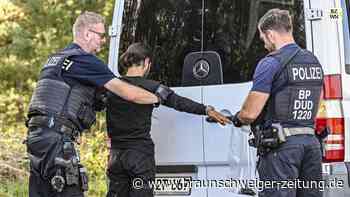 Was deutsche Polizisten auf einer Brücke nach Polen erleben