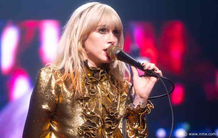Paramore cuts ex-members out of group photo for ‘Brand New Eyes’ anniversary